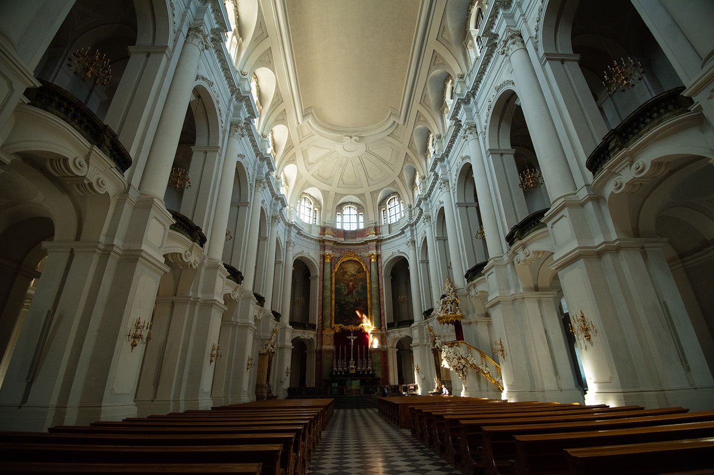 church-interior-shoot